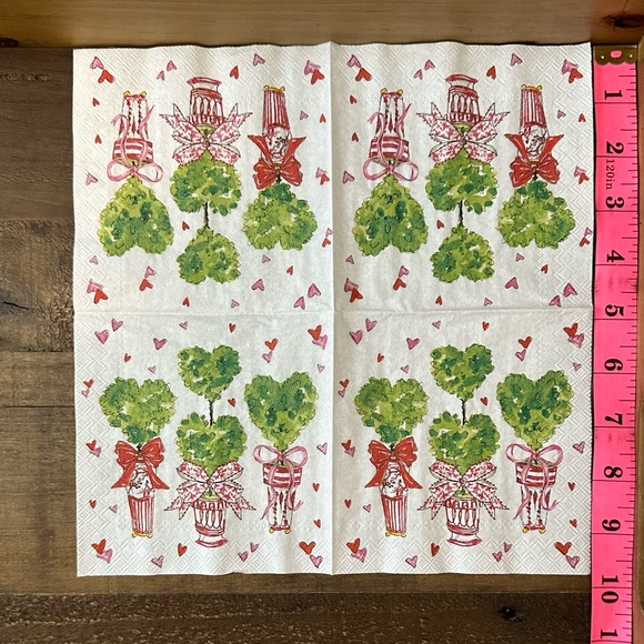 Valentines Day Love Heart Topiary Paper Napkins - Picture 2 of 3